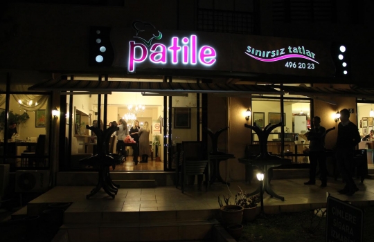 patile-cafe-1569663403.jpg